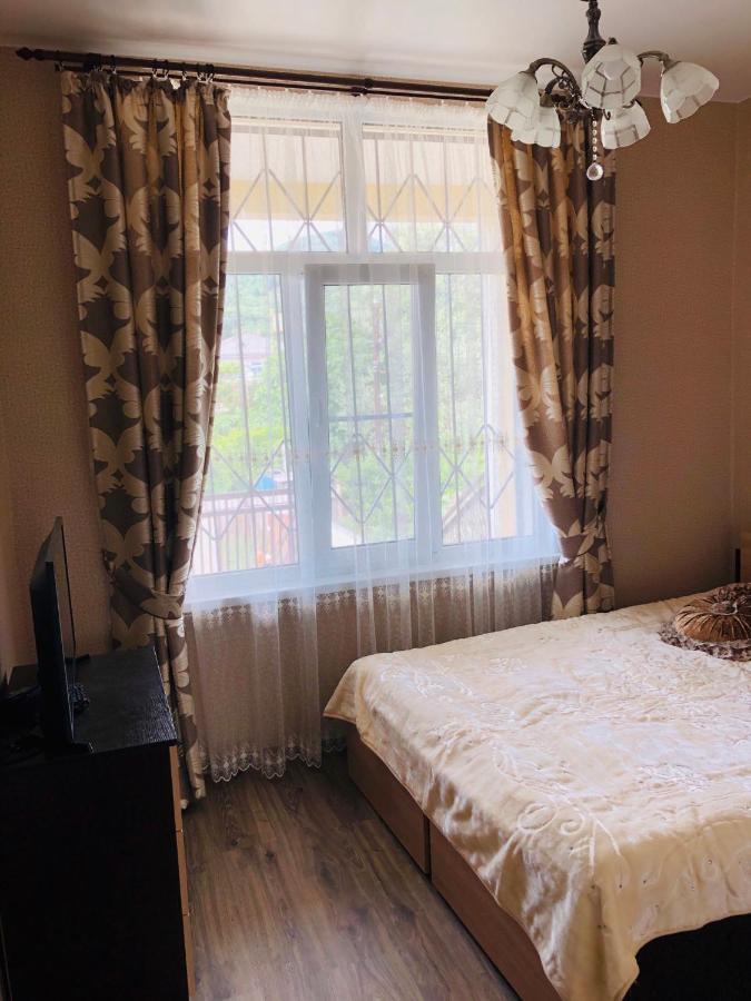 Гостевой Дом "Ласточкино Гнездо" Gantiadi Extérieur photo